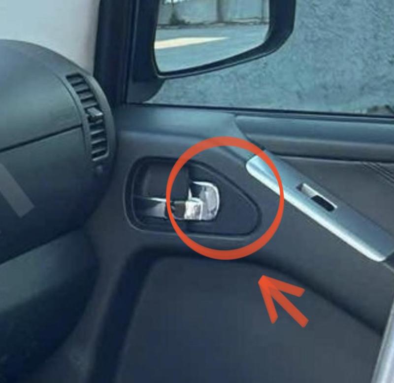 Nissan Navara door handle frame