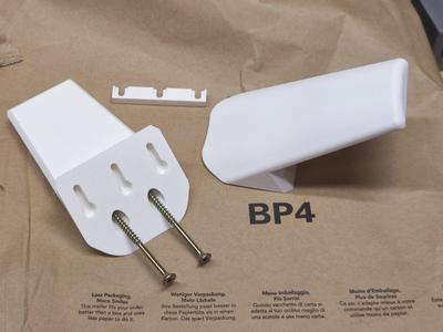 Strong wide hooks with reinforcement