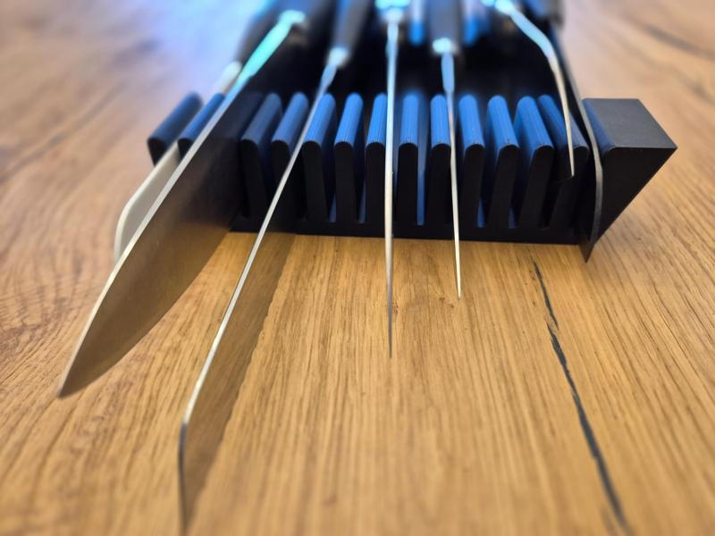 Knife holder suitable for cutlery tray UPPDATERA