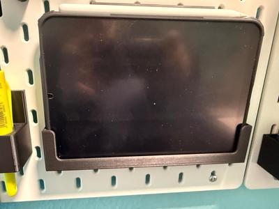 Skadis iPad mini holder