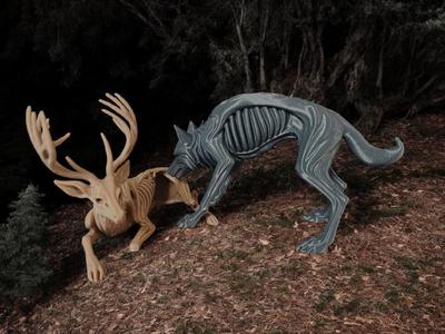 Feast in the Mist – Wolf and Undead Deer