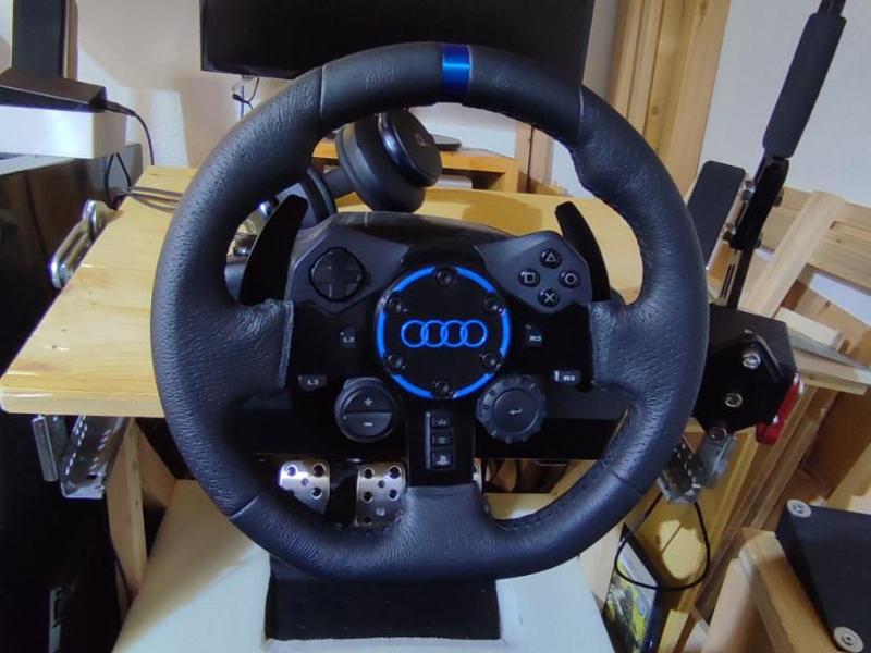 G29/G230 Steering Wheel Cap Audi