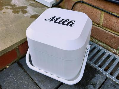4 Pint Milk Bottle Carrier with Lid