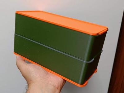 Customizable parametric stackable box with magnets
