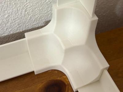 Three-way connector for 25x25 mm profile