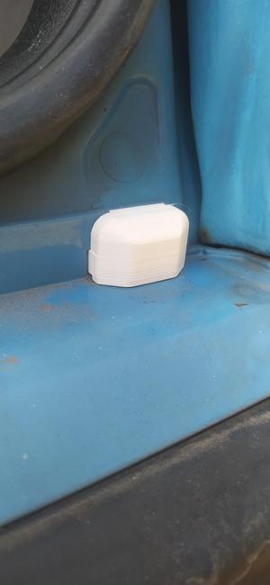 Škoda Felicia Bumper nut cover (kryt na matičky na nárazník) (115 030.50)
