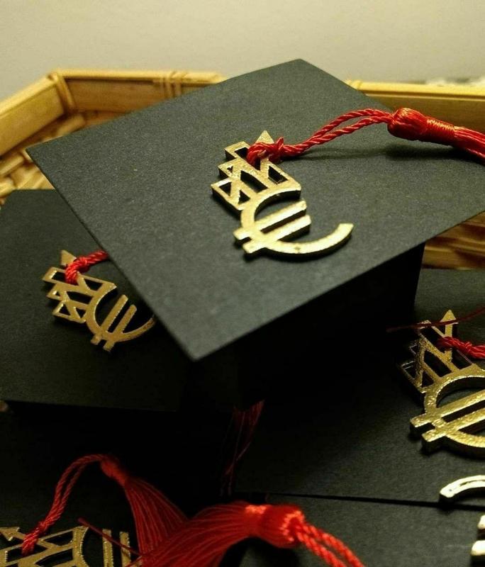 Ornament for graduation souvenir - Economics (Euro symbol + Graph)