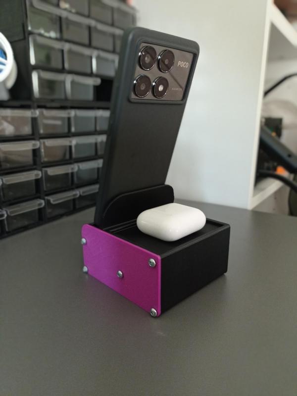 Phone stand amplifier