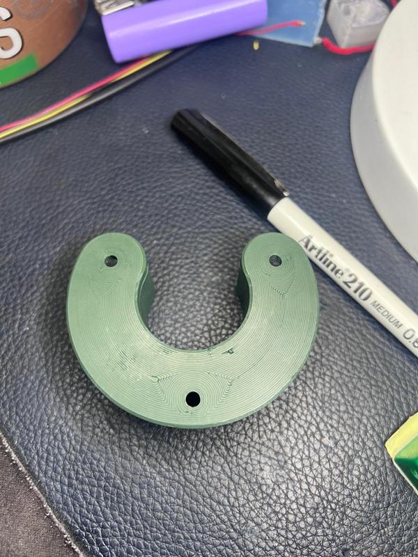 Wardrobe Rail Support for 25mm (1in.) Tube