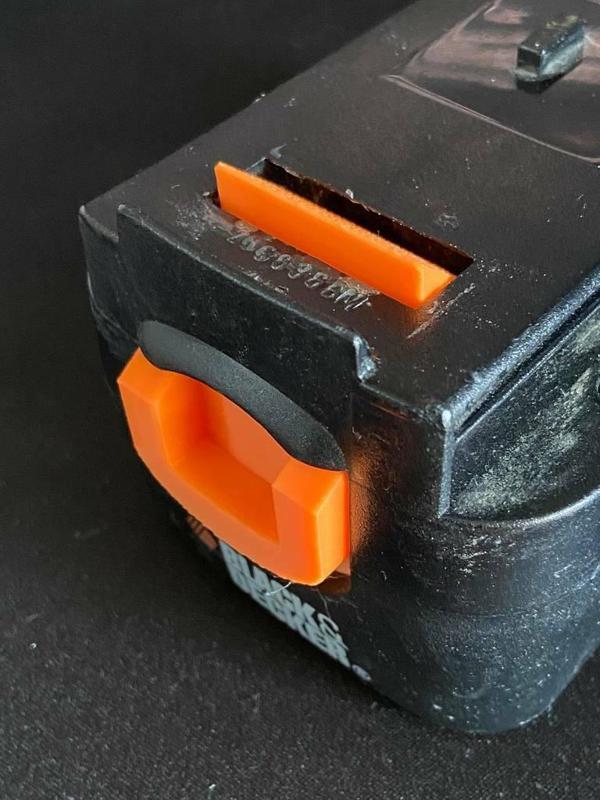 Black and Decker A1718 battery clip