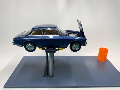 Automobile In-Ground Lift 1/18 scale