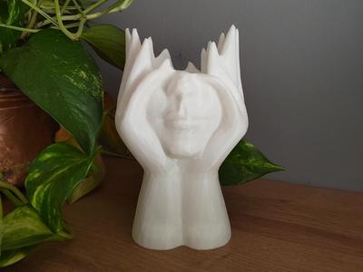 Crown of Thought – Candlestick Sculpture