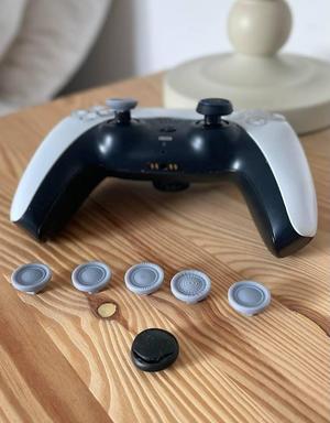 AIM PS5 Controller custom thumb pads