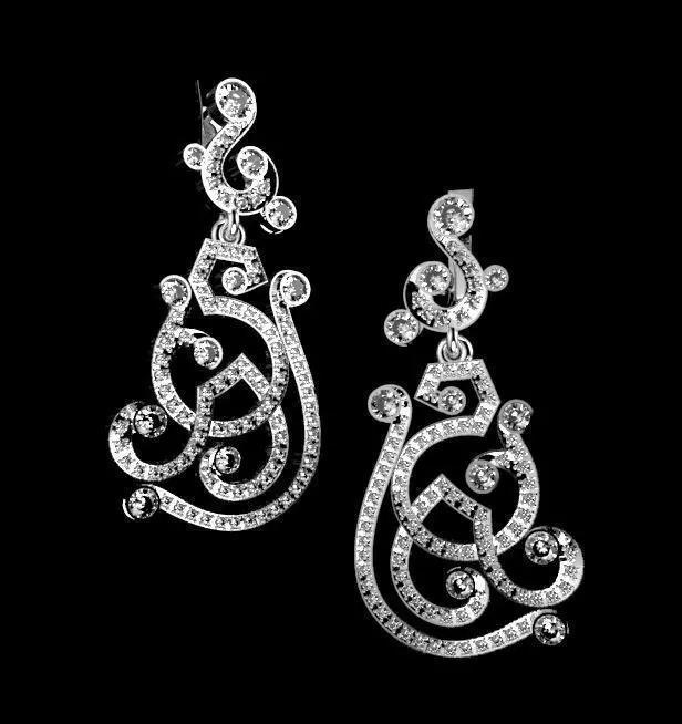 Patten earring