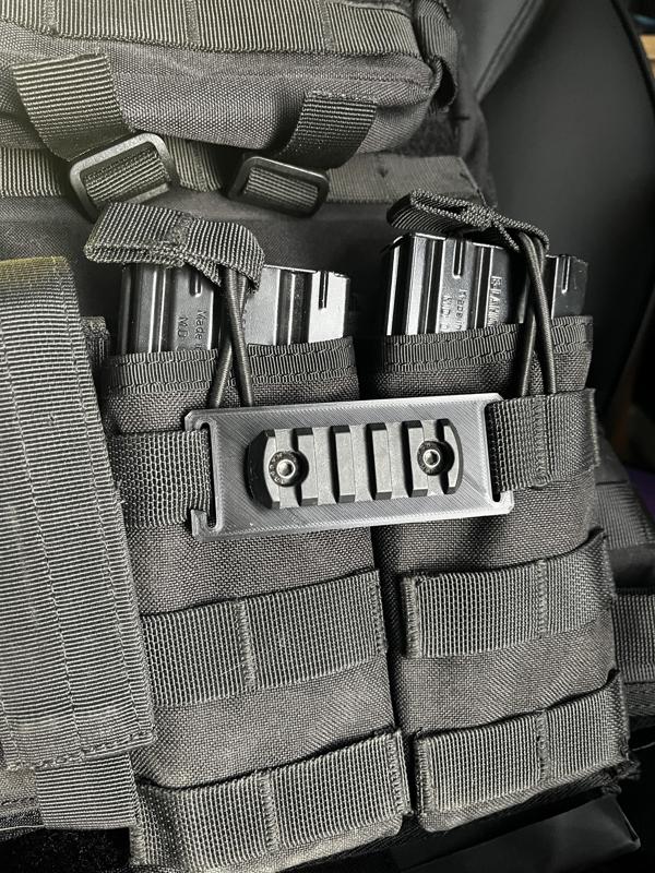 GEAR HACK ! M-LOK COMPATIBLE MOLLE ATTACHMENT