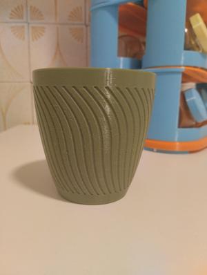 small flower pots