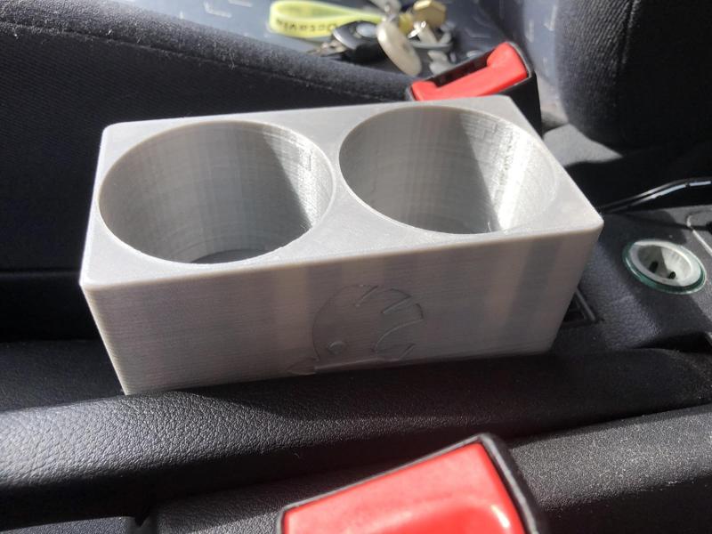 Octavia MK1 can holder