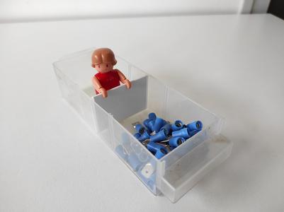 Servant drawer divider organizer