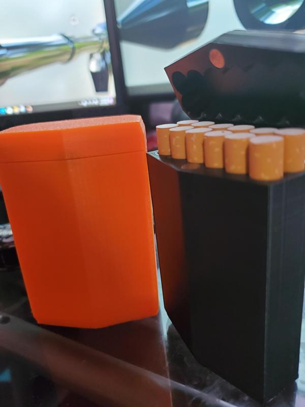 Cigarette box (12)  king & 100s