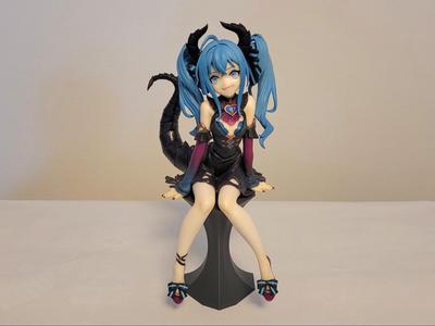 Geometric Heart Stand for Figurine (No Support)