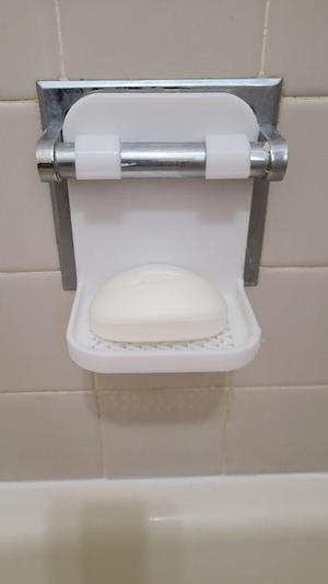 Tub handle bar soap dish