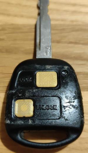 Car Key Button for Toyota Corolla 2002 EU
