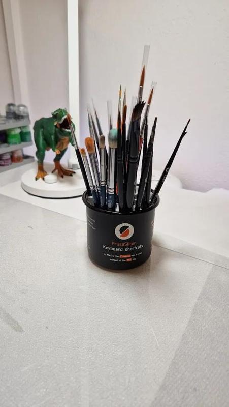 Stand for brushes   