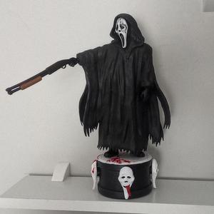 Ghostface - collectible Deluxe