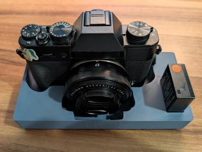 Fujifilm X-T20 Gridfinity Base (with 27mm Lens)