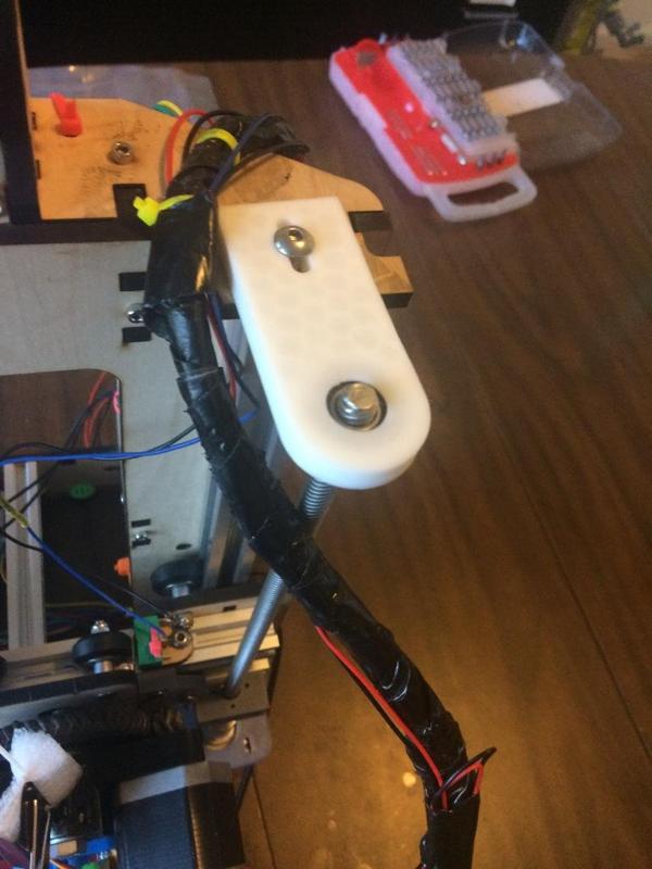 Adjustable 8mm lead screw holder