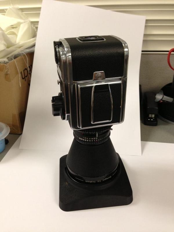 Distagon f/4 40 mm C lens hood