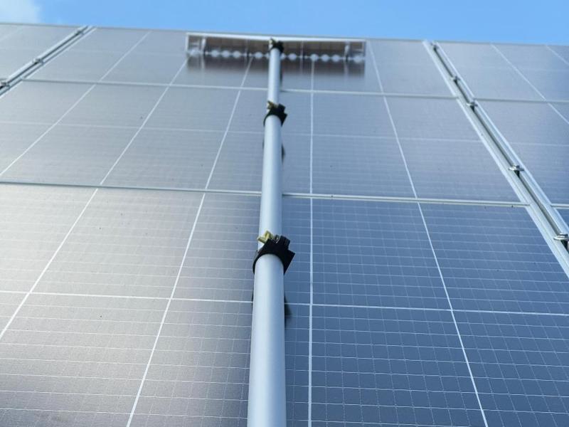 Solar Panel Roof Rake with Wheel