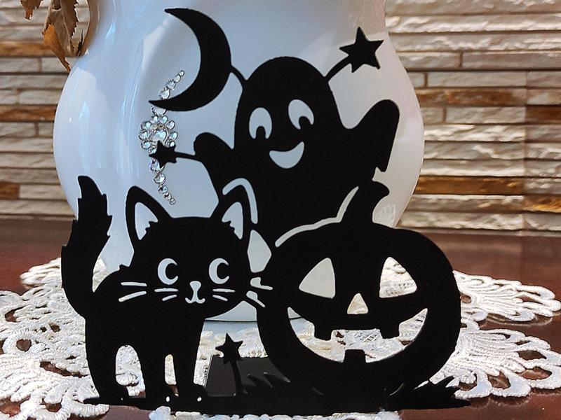 Decorative Figurine – Cat with a Pumpkin and Ghost