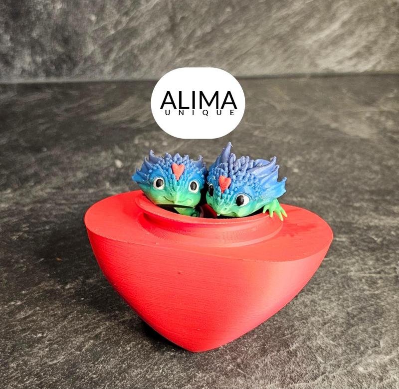 Love dragon in gift mode - including heart box