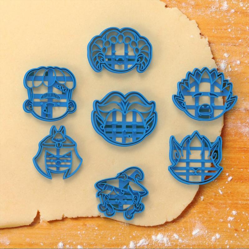 7 super monster cookie cutters halloween