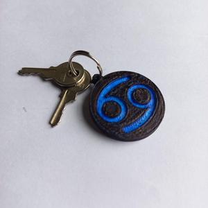 Cancer sign keychain