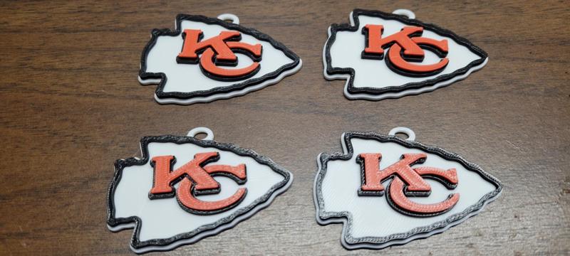 KANSAS CITY CHIEFS KEYCHAIN - ONLY 2 COLOR CHANGES