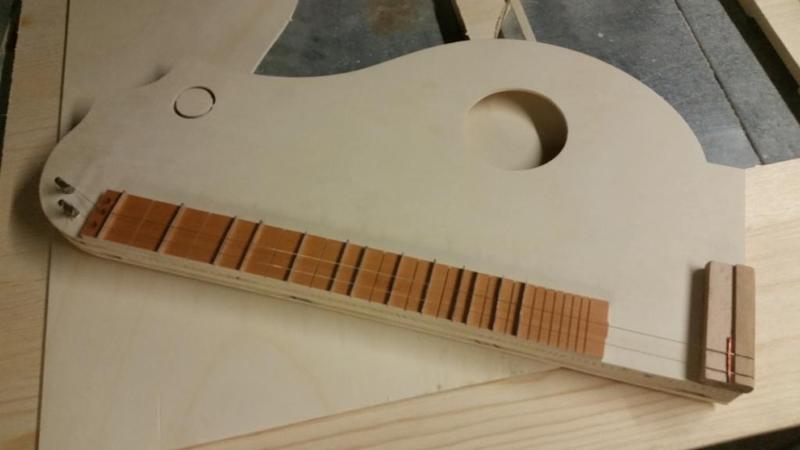 Scherrzither (German kind of a Drone Zither)