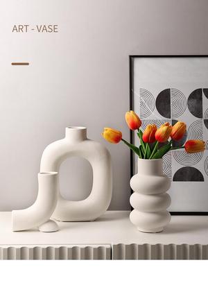 Advertising Geometric vases
