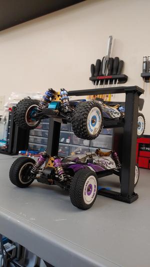 1/18 scale functional car lift.