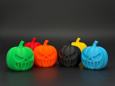 Grumpo – 26 min – The Creepy Pumpkin Face! 