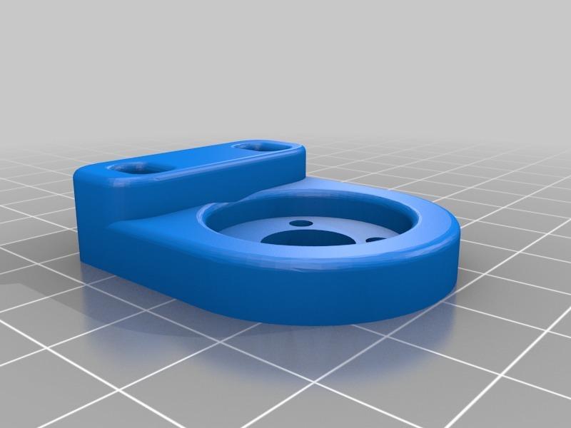 Z nut holder for use with 3 wheel system
