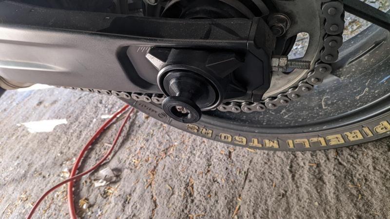 Yamaha MT 07 rear axle sliders