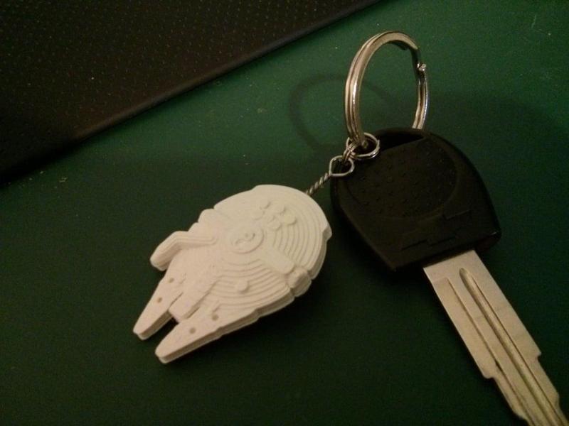 Millennium Falcon Keychain - Remix