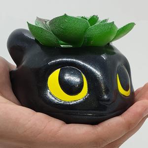 TOOTHLESS DRAGON PLANTER