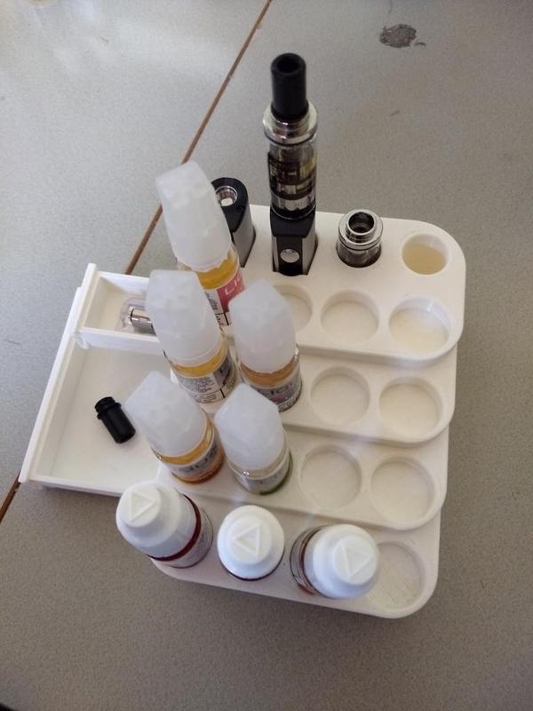 JustFog Q16 Desk Vape Organizer