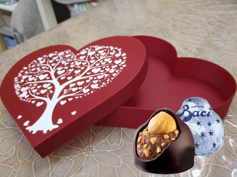 Chocolate Box – Tree of Love for Valentine’s Day