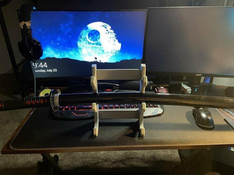 three katana wall mount