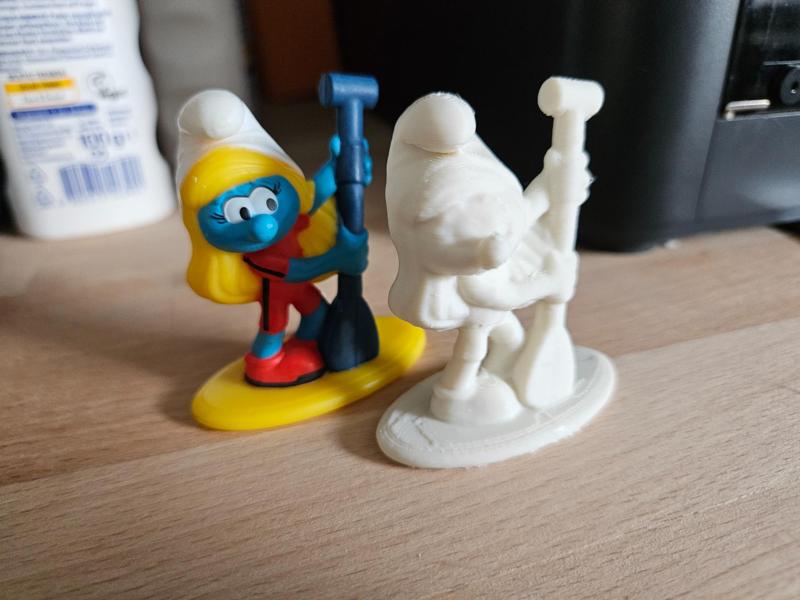 Smurfette figure / sculpture (3D scanned)