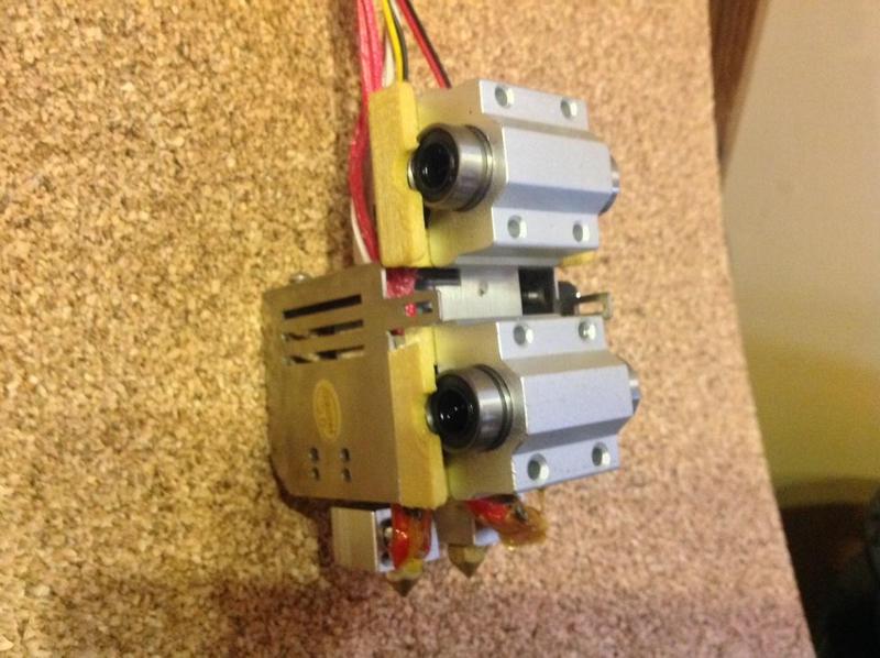 Zonestar Print Head 45mm Bushing Holder Mod LM8LUU